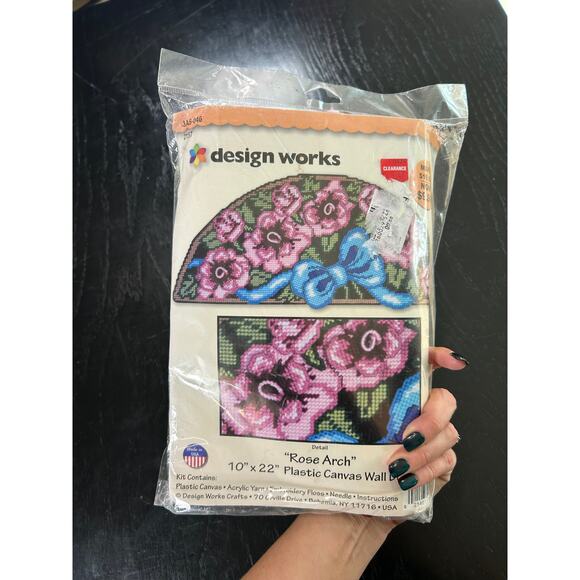 Vtg Plastic Canvas- Floral Rose Arch Design- Unopened- 10x22"- Cottagecore - Picture 5 of 5